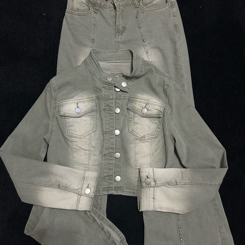 Stylish Olive Green Denim Jacket and Pants Set